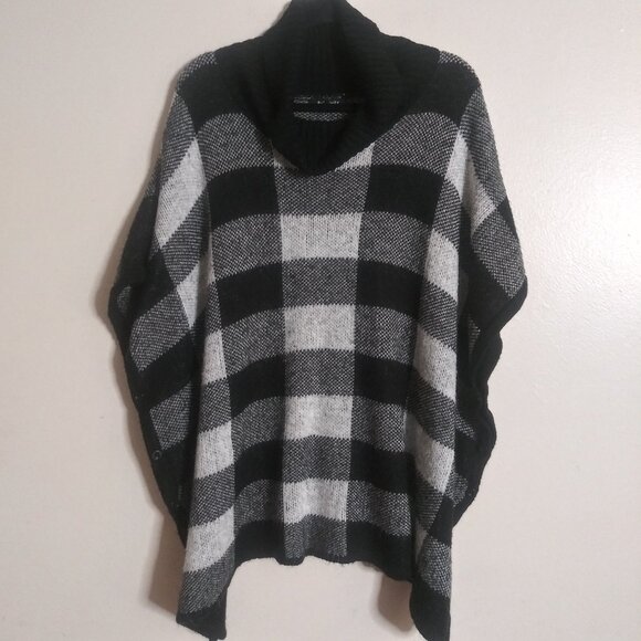 Relativity Black & Gray Plaid Knit Poncho Sweater - Picture 1 of 6